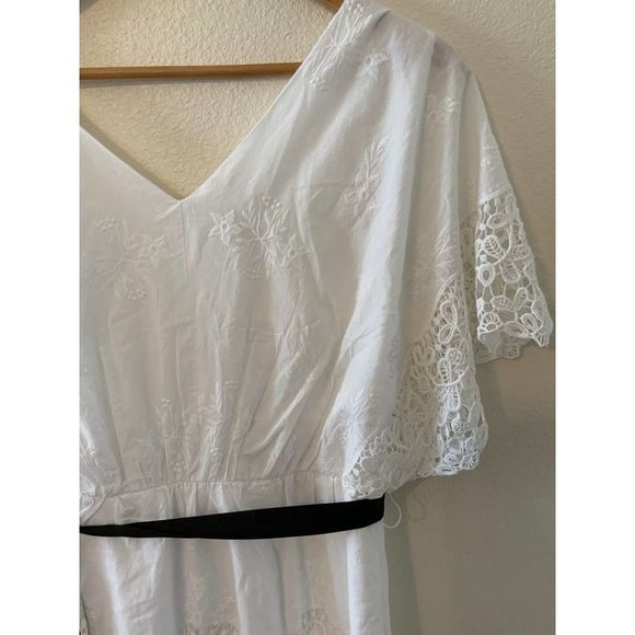 Sold ANN TAYLOR Lace White Dress 6 - Picture 3 of 10